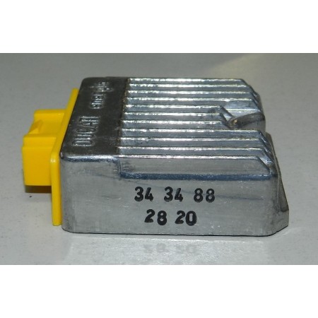 REGOLATORE DI TENSIONE F10 - F12 EURO 2-2.3 MALAGUTI