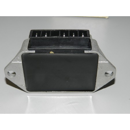 REGOLATORE DI TENSIONE VESPA PK 50 - RMS