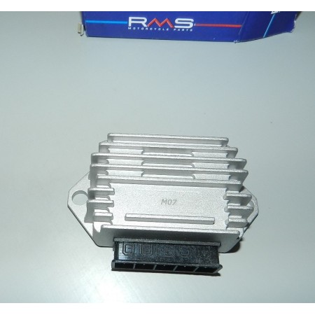 REGOLATORE DI TENSIONE VESPA PK 50 - RMS