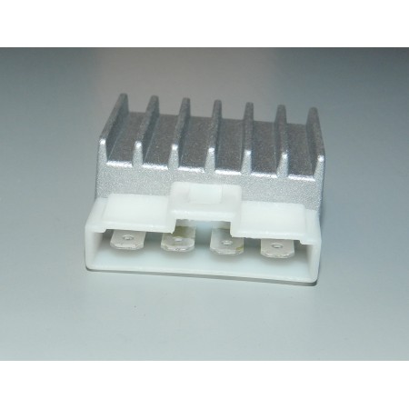 REGOLATORE DI TENSIONE SCARABEO/BOOSTER - RMS