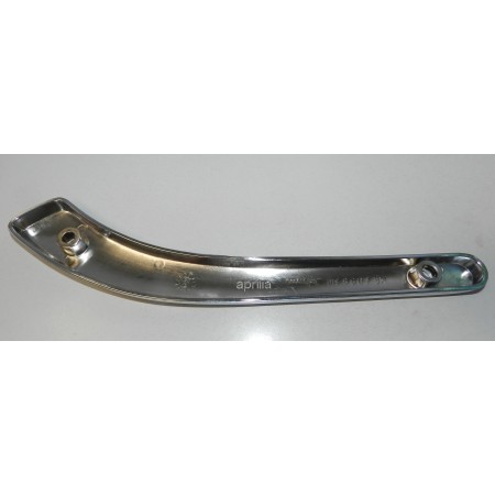 MANIGLIONE  POSTERIORE SX RED ROSE APRILIA