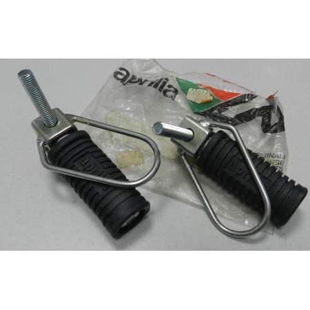 POGGIAPIEDI POSTERIORE AS 125 R APRILIA