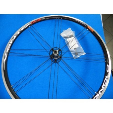 RUOTA ANTERIORE VENTO CAMPAGNOLO
