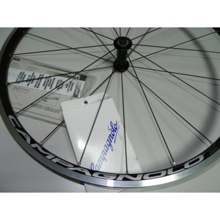 RUOTA ANTERIORE  SCIROCCO CAMPAGNOLO